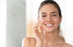 مات‌کننده یا پرایمر، کدام‌ یک جلوه‌ بهتری به آرایش شما می‌دهند؟